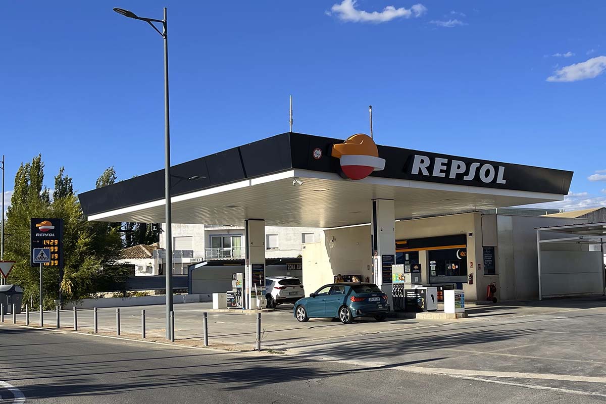 Repsol Quintanar km 119 - Gasolinera de la red de Bisonte 000