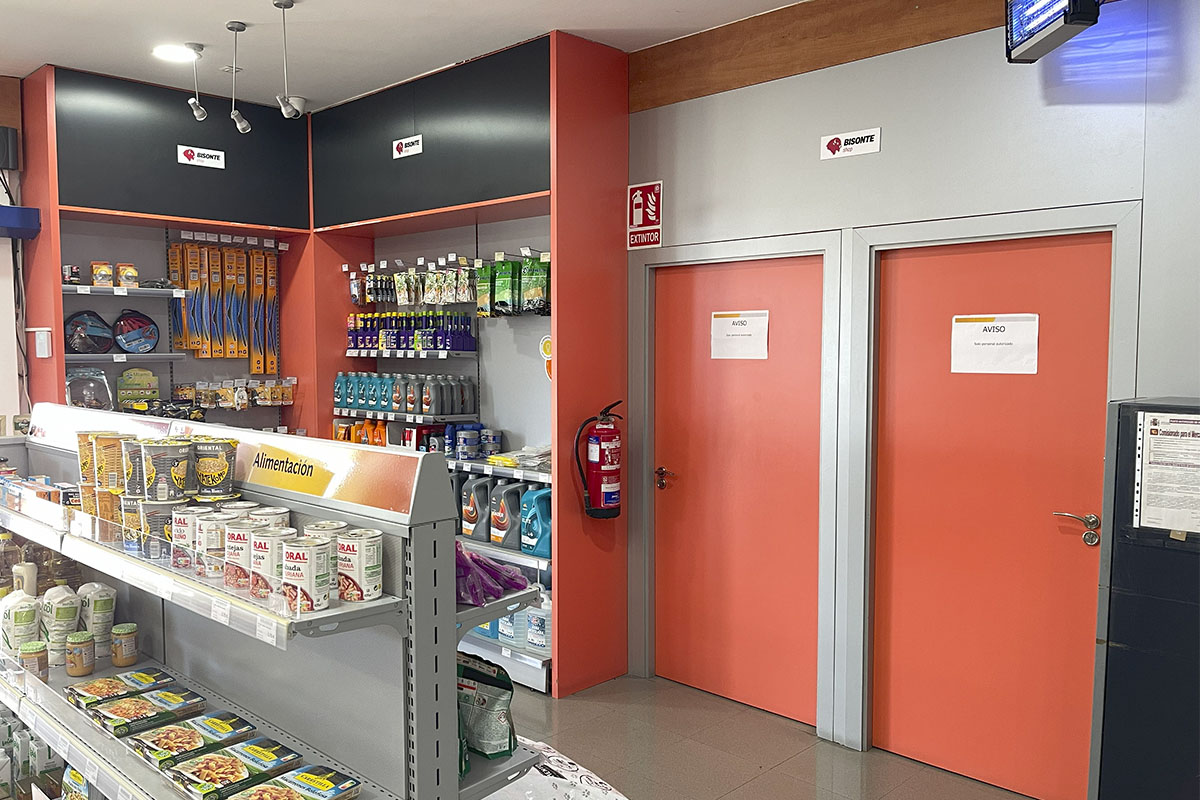 Repsol Quintanar km 119 - Gasolinera de la red de Bisonte 002