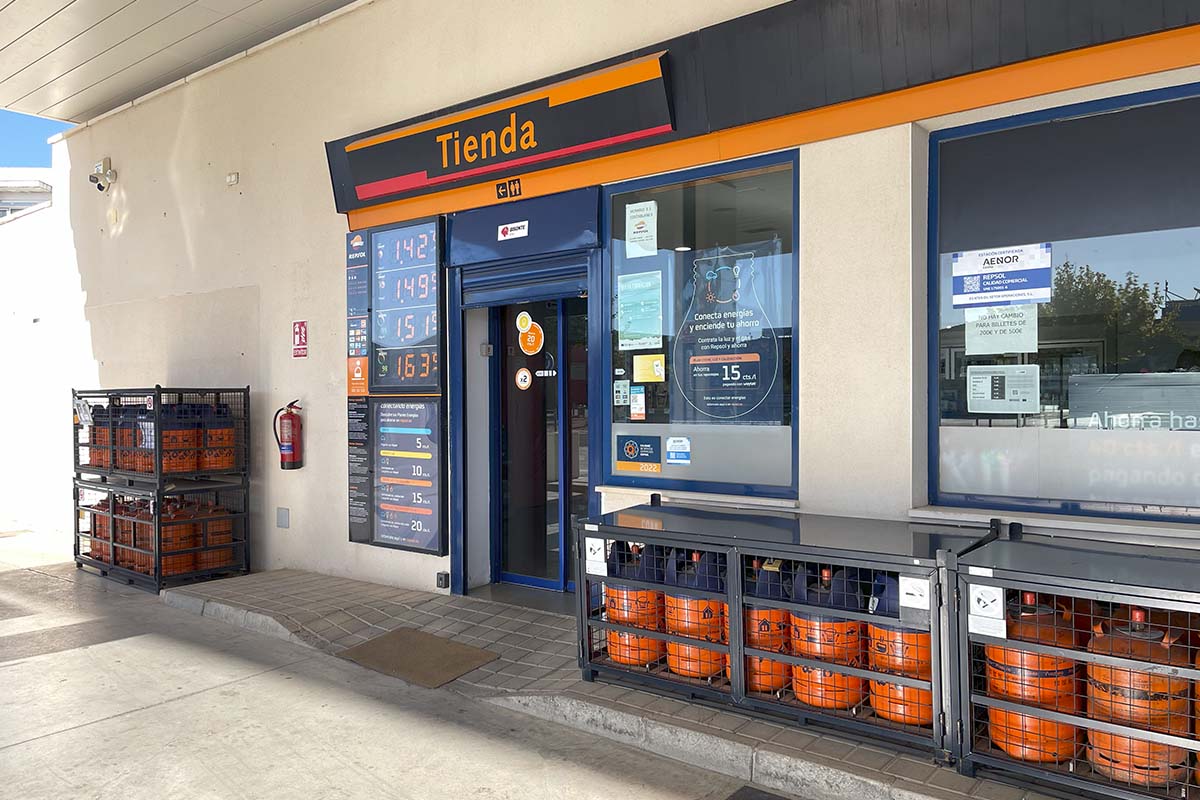 Repsol Quintanar km 119 - Gasolinera de la red de Bisonte 009