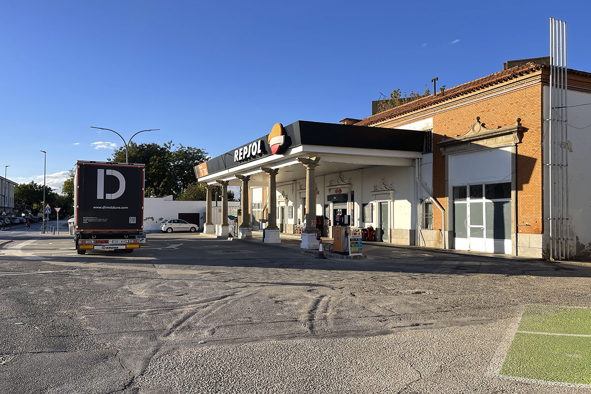 Repsol Quintanar km 122 - Gasolinera de la red de Bisonte 004