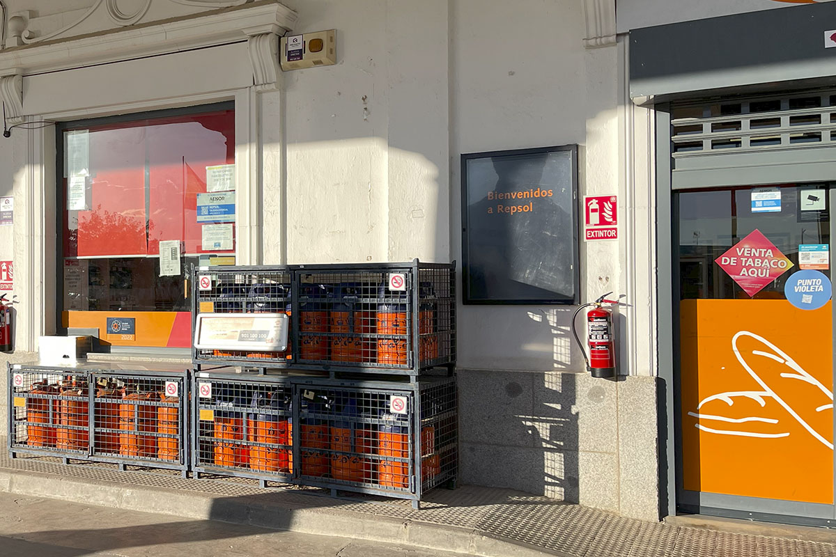 Repsol Quintanar km 122 - Gasolinera de la red de Bisonte 014