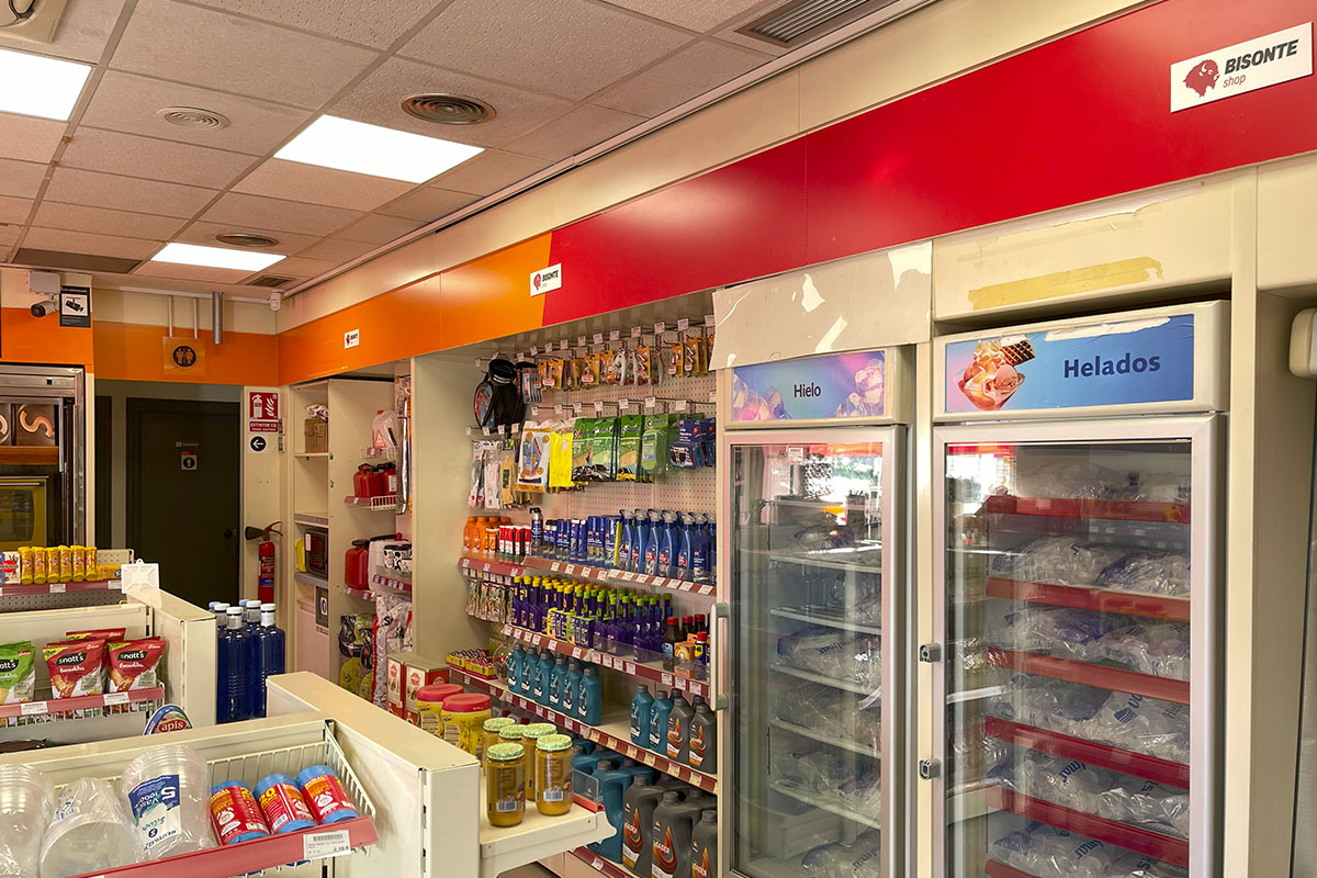 Repsol Quintanar km 122 - Gasolinera de la red de Bisonte 016